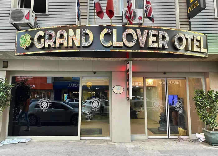 Grand Clover Hotel 3*