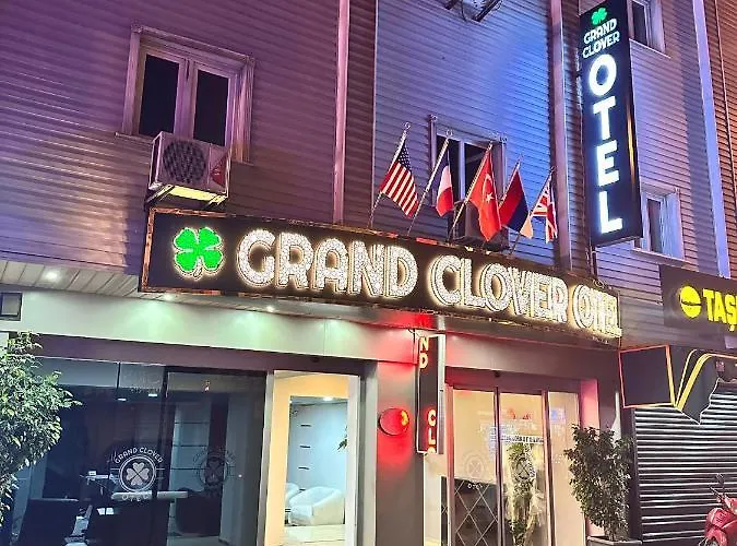 Grand Clover Hotel